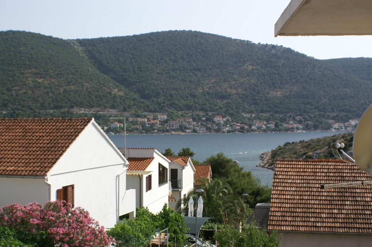 Apartments By The Sea Grebastica, Sibenik - 4207 Екстериор снимка